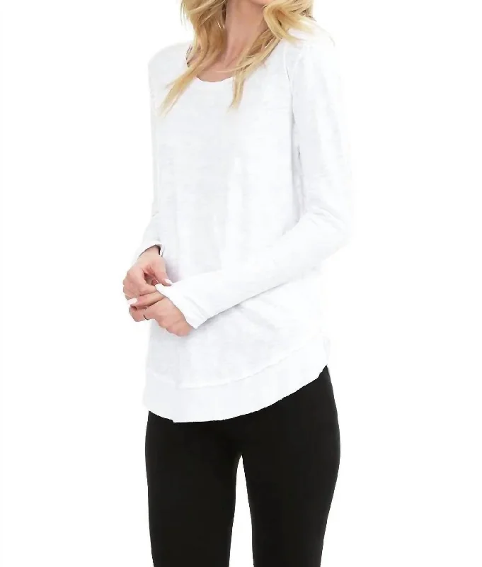 Women's Weekend Outfit Long Sleeve Curved Hem Top In White