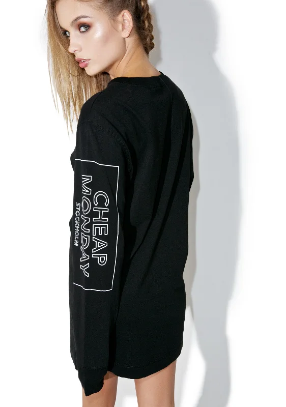 Comfortable Loungewear for Women Skull Sender Long Sleeve Tee