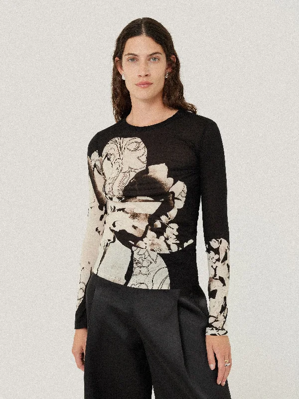 Women's Trendy Garments Collage Print Long Sleeve Top | Black