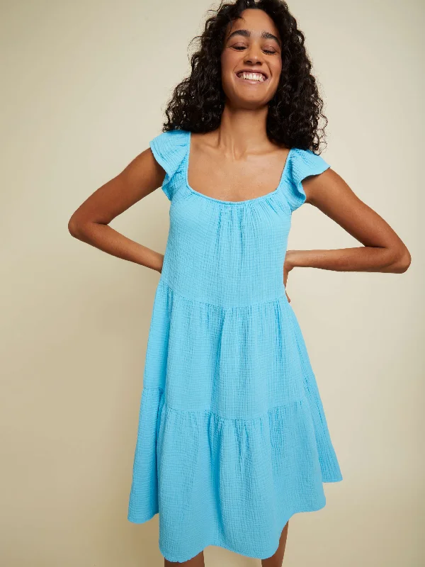 High-End Fashion, Low-End Prices – Don't Miss Out Noa Dress
